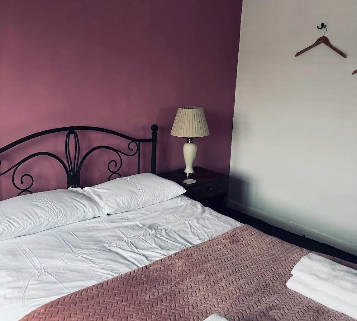 Holiday home Springbank House Villa Golden Valley United Kingdom